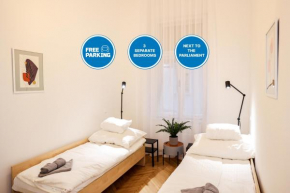 Free Parking - Central 3 bedroom apartment for 6 guests - AC, Wi-Fi, Self check in-out, Professional hosts